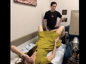 Kontroversi Influencer Antiaging, Bagikan Momen Kekasihnya USG Transvaginal