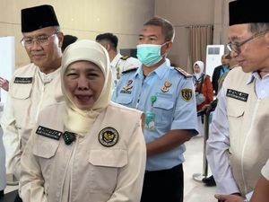 Layanan Corridor Gate Percepat Embarkasi Jemaah Haji, Khofifah Puji Imigrasi