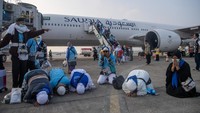 Kloter Pertama Jamaah Haji Mulai Tiba di Tanah Air