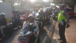 Ada Proyek Galian, Lalin TB Simatupang Arah Pasar Minggu Jaksel Macet