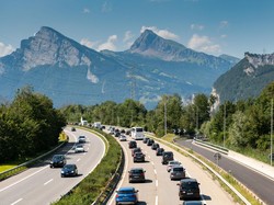 Turis India Syok! Langgar Lalu Lintas di Swiss, Dendanya Tembus Rp 18 Juta
