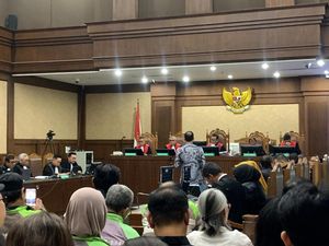 Sidang Pledoi, Nadiem Ungkap Tak Pernah Kenal Terdakwa Mulyatsah dan Sri Wahyuningsih