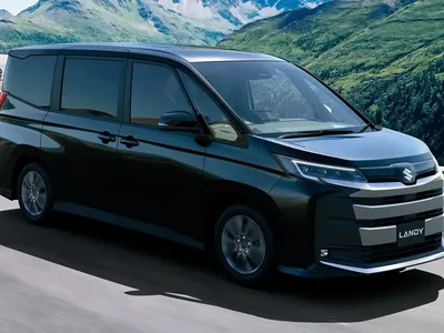 Wujud Suzuki Landy Terbaru, Kembaran Toyota Noah