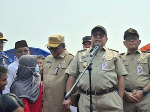 Rano Karno Ajak Warga Korban Kebakaran di Kebayoran Pindah ke Rusun