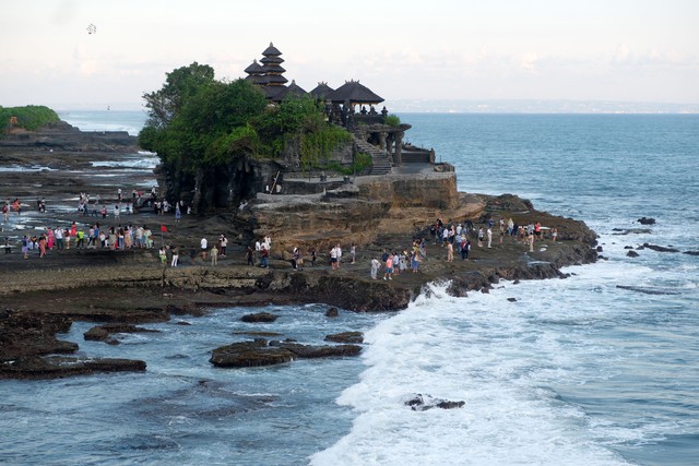 Tanah Lot Bali Antisipasi Lonjakan Wisatawan Saat Libur Akhir Tahun