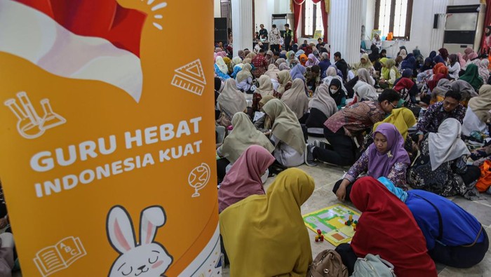 Guru PAUD dan TK mengikuti pelatihan koding dan robotik