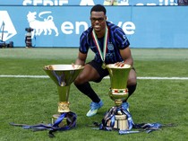 Dumfries Menuju Real Madrid