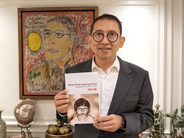 Fadli Zon Luncurkan Antologi Puisi 'Masa Muda Mimpi-Mimpi yang Kupelihara'