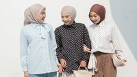 6 Ide Padu Padan Hijab dan Kemeja Polkadot yang Tren Lagi
