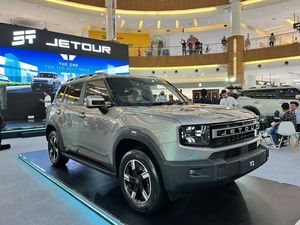 Perbedaan Jetour T1 PHEV dan ICE