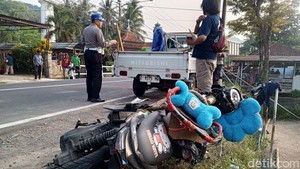 Video Kecelakaan Maut di Ganeas Sumedang, 1 Balita Tewas
