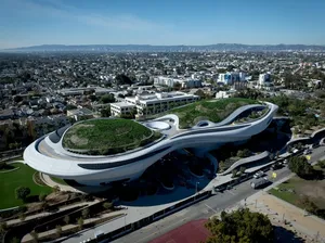 Sutradara Star Wars Bikin Museum Futuristik Mirip Pesawat Luar Angkasa