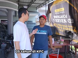 25 Tahun Jadi Manajer KFC, Pria Ini Sekarang Jualan Ayam Goreng Kaki Lima