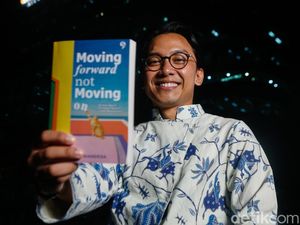 Trisa Triandesa Sambangi Kantor detikcom Bahas Moving Forward not Moving on