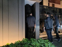 OTT Imigrasi Jakbar, Rumah Wamen Imipas Silmy Karim Digeledah Penyidik KPK