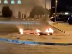 Video Puing-puing Terbakar di Kuwait, Diduga dari Rudal Iran
