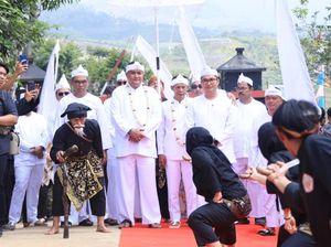 Simbol Pembangunan Merata, Bupati Gelar Rapat HUT Bogor di Desa Malasari