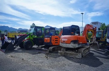 Ribuan Alat Berat Lintas Instansi Bantu Pemulihan Infrastruktur Sumatera