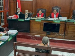 Usai Diusir, Nenek Elina Ungkap Samuel Dkk Embat Sertifikat hingga Makanan