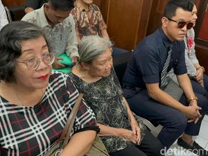 Kesaksian Pilu Nenek Elina Beber Kejinya Samuel Usir-Ratakan Rumahnya