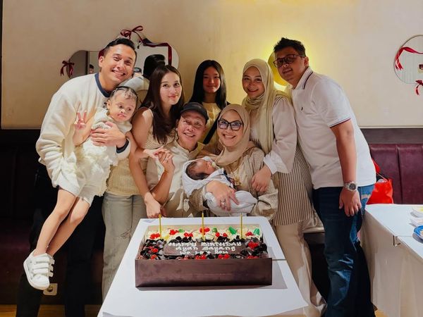 Pepet Terus! Kevin Hadiri Ultah Ayah Ayu Ting Ting