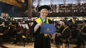 Menyapa Fulviana Mahasiswi Kedokteran Lulusan Termuda UGM