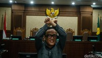 Ducati hingga Gratifikasi yang Bikin Noel Divonis Bui