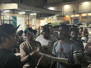 Massa Ambil Paksa Motor Sitaan DC Usai Bentrok di Kantor Leasing Makassar