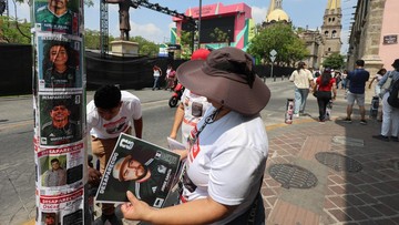 Poster Orang Hilang Warnai Kota Tuan Rumah Piala Dunia 2026