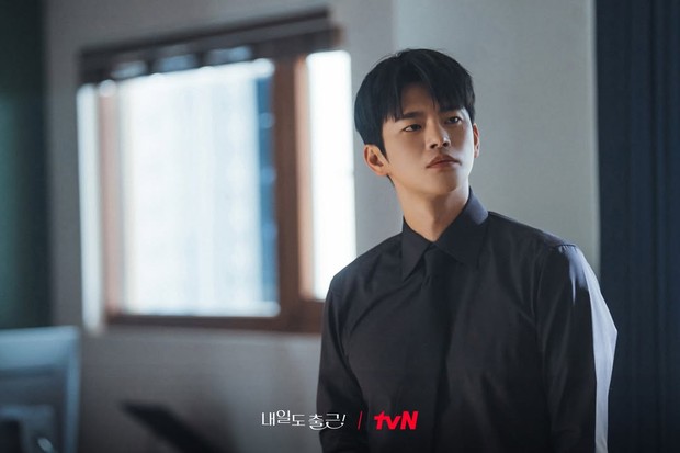 Potret Seo In Guk di See You at Work Tomorrow!/ Foto: instagram.com/tvn_drama