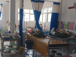 Puluhan Siswa Bangkalan Dilarikan ke Puskesmas Diduga Keracunan MBG