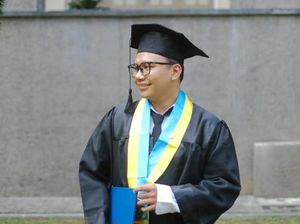 Perjuangan Revan Lulusan Sarjana Terapan UGM Raih IPK Tertinggi 3,92