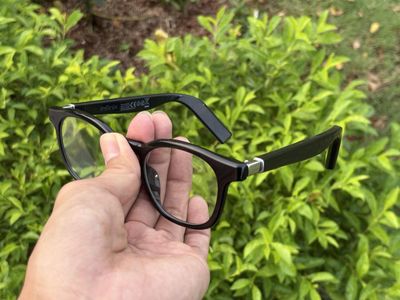Unboxing Infinix AI Glasses, Kacamata Pintar Harga Rp 1 jutaan