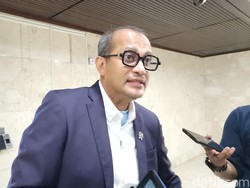 Komisi III-Pemerintah Lanjut Rapat RUU Polri Senin Depan, Bahas Usia Pensiun