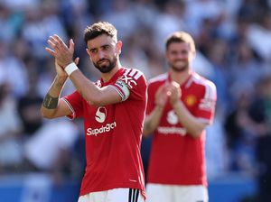 Masuk Nominasi PFA Player of The Year, Fernandes Bisa Menang Award Lagi?