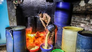 Dolar Tembus Rp18.000, Perajin Tempe Terjepit Kenaikan Biaya Produksi