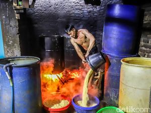 Dolar Tembus Rp18.000, Perajin Tempe Terjepit Kenaikan Biaya Produksi