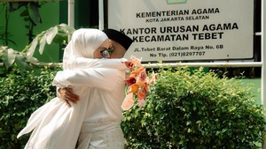 Jumat Syahdu... Hassan Alaydrus Nikahi Audrey Jesslyn di KUA