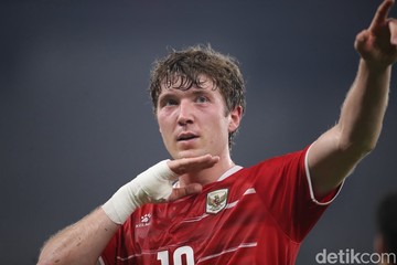Saat Kevin Diks Ngalah Kasih Penalti ke Ole Romeny