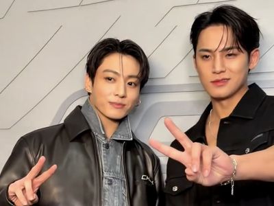 Gantengnya Kelewatan, Jungkook BTS & Mingyu SEVENTEEN Bersatu di Jepang