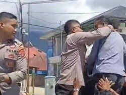 Viral Kapolres Bombana Cekik dan Dorong Pendemo Saat Protes Jalan Rusak