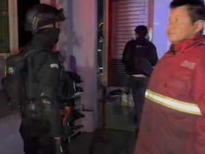 2 Rumah di Pamulang Kebakaran Dini Hari, 6 Warga Alami Luka Bakar
