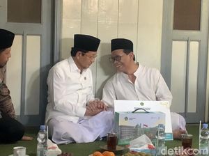 Menag Nasaruddin Temui KH Munif Zuhri di Ponpes Girikusumo Demak