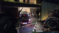 Porsche hingga Moge Diangkut KPK Usai 6 Jam Geledah Rumah Silmy Karim
