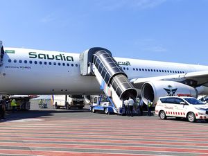 2 Jemaah Haji Wafat Saat Perjalanan ke Tanah Air