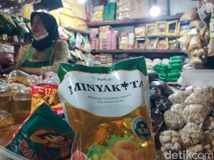 Harga Minyakita Naik, Stok di Pasar Tradisional Cimahi Mulai Langka