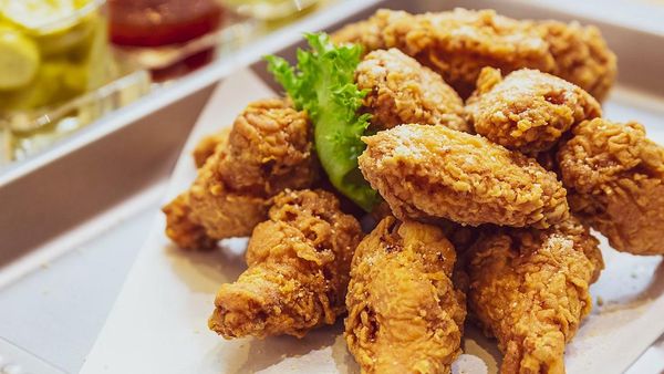 Renyah Juicy! 10 Ayam Goreng Terbaik Dunia Ini Wajib Dicoba