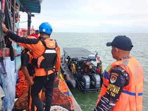 Kapal Nelayan Tenggelam di Asahan, 21 Orang Selamat-2 Hilang
