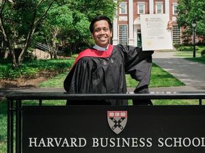 Disanjung dan Didoakan Luhut Pandjaitan, Ini Armando Alumnus SMA Del-Harvard