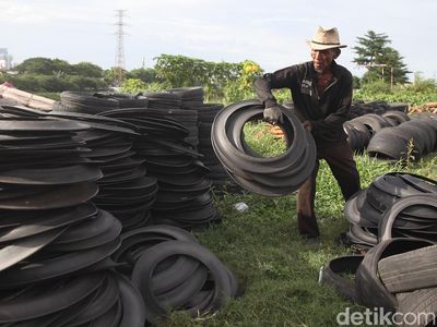 Ban Bekas Jadi Sumber Rezeki, Tampi Bangun Rumah dari Usaha 42 Tahun